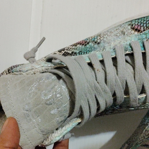 P448 Pastel Rainbow Snake Print Sneakers 38 - Picture 5 of 11